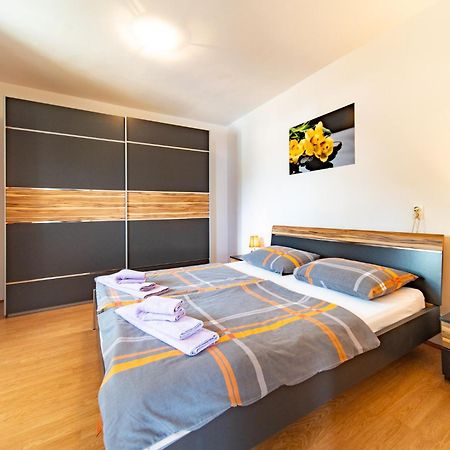 Apartments Lores Rab Town Luaran gambar