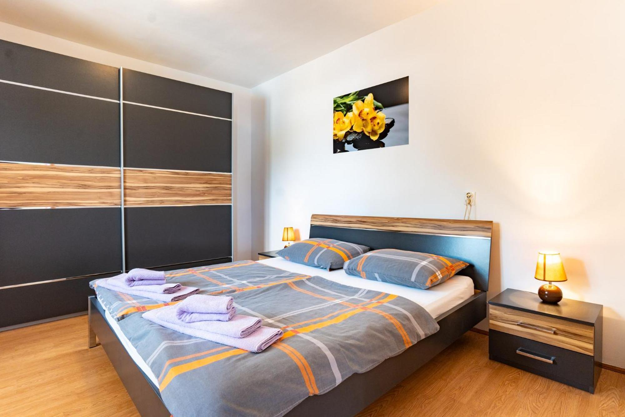 Apartments Lores Rab Town Luaran gambar