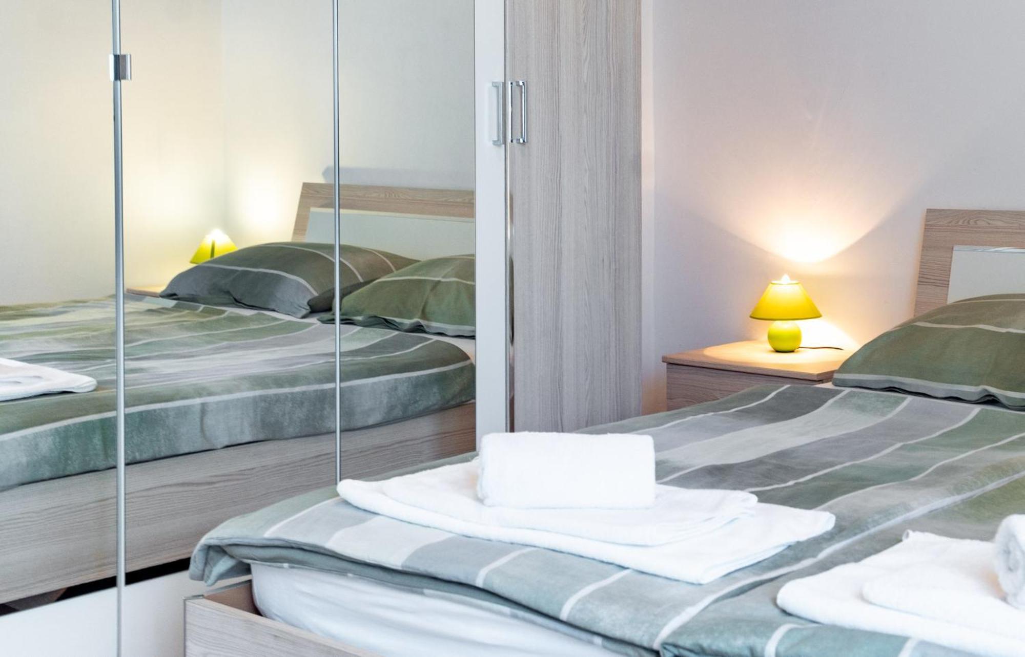 Apartments Lores Rab Town Luaran gambar