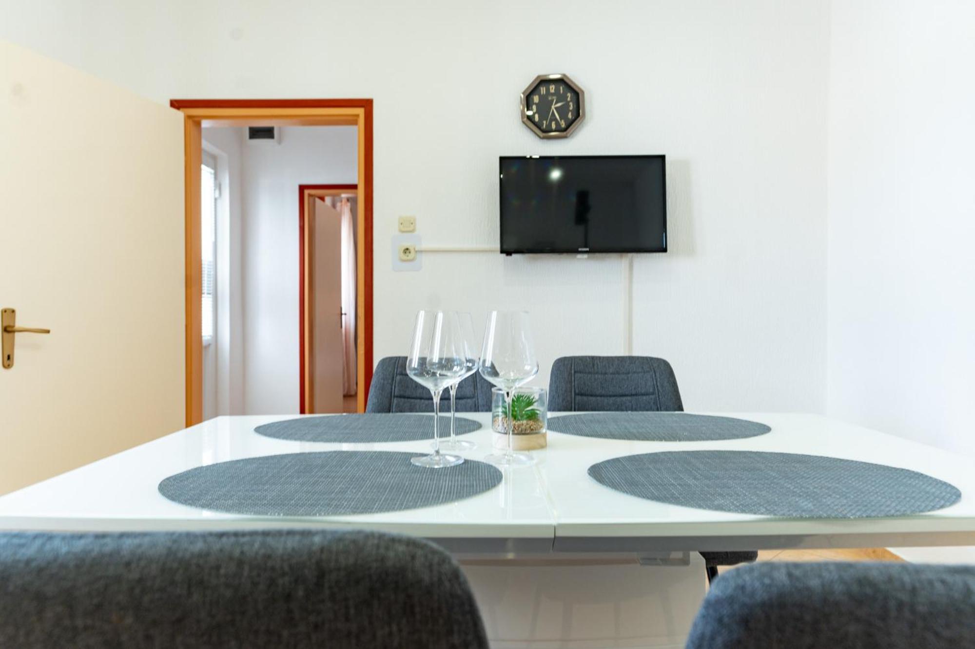 Apartments Lores Rab Town Luaran gambar